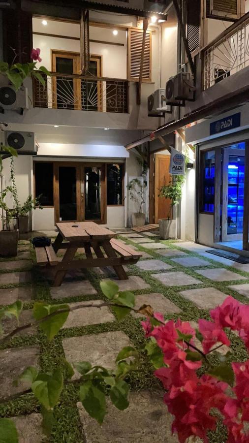 P&B Residences Legazpi Exterior foto